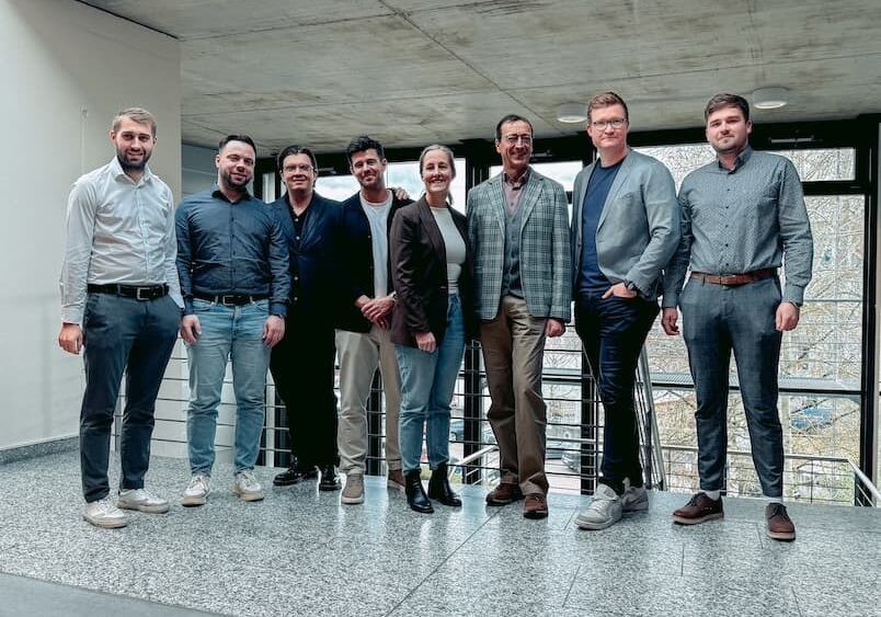 Teamfoto anläßlich des Besuchs des Grundfos Teams aus Dänemark bei Projekt-HLS in Weiden