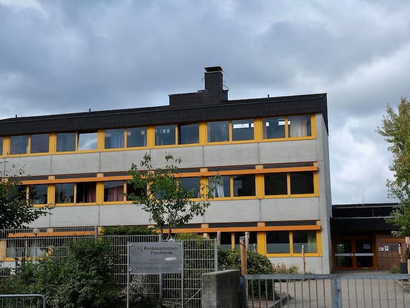 Außenansicht Pestalozzi-Schule Forchheim